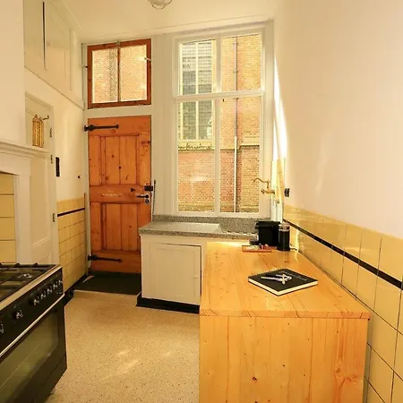 Bij De Kerk * Дусбург