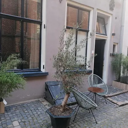 Appartement Bij De Kerk